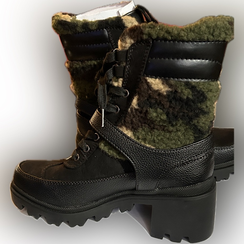 Madden Girl Black/Camo Doreen Combat Boot Shoe Size 5 NWOT - Picture 7 of 9